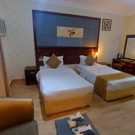 Laylat Wed Aparthotel Джеда Екстериор снимка