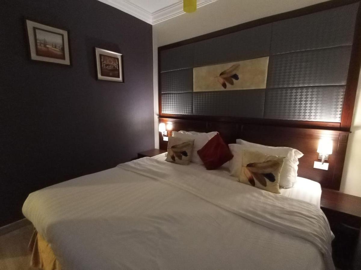 Laylat Wed Aparthotel Джеда Екстериор снимка