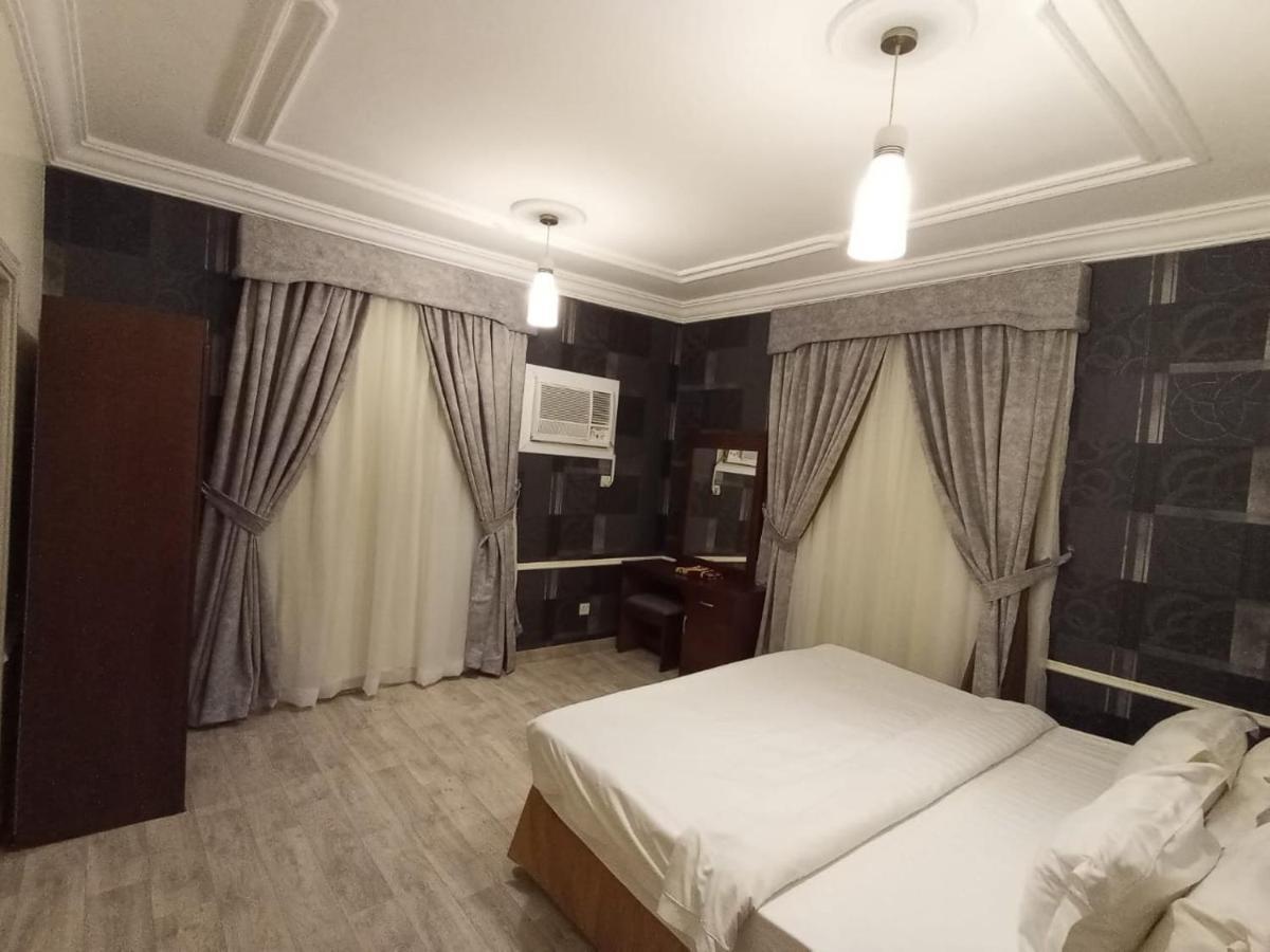 Laylat Wed Aparthotel Джеда Екстериор снимка