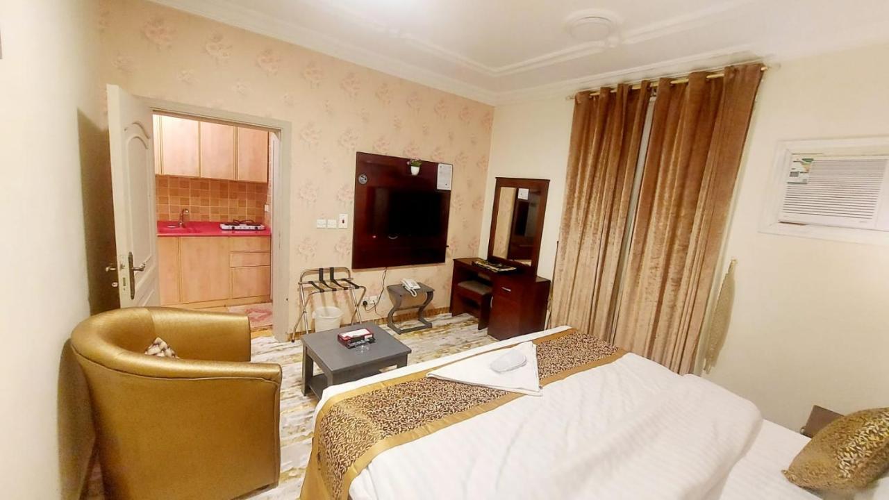 Laylat Wed Aparthotel Джеда Екстериор снимка