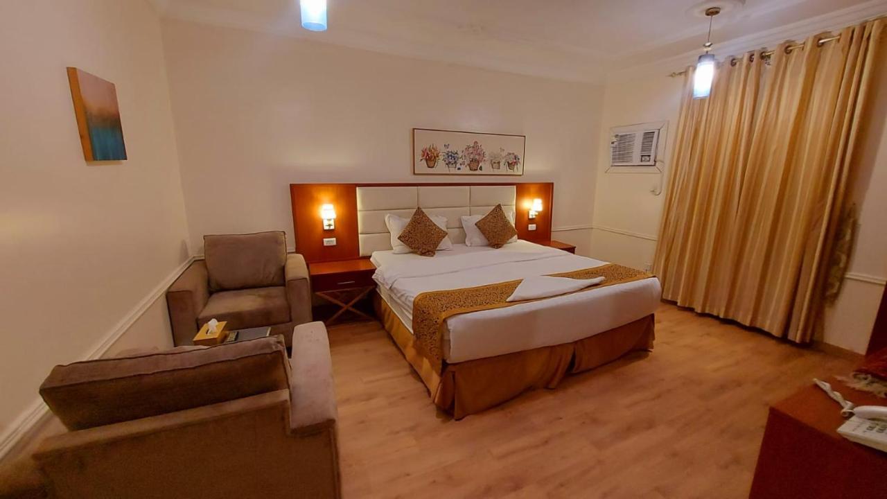 Laylat Wed Aparthotel Джеда Екстериор снимка