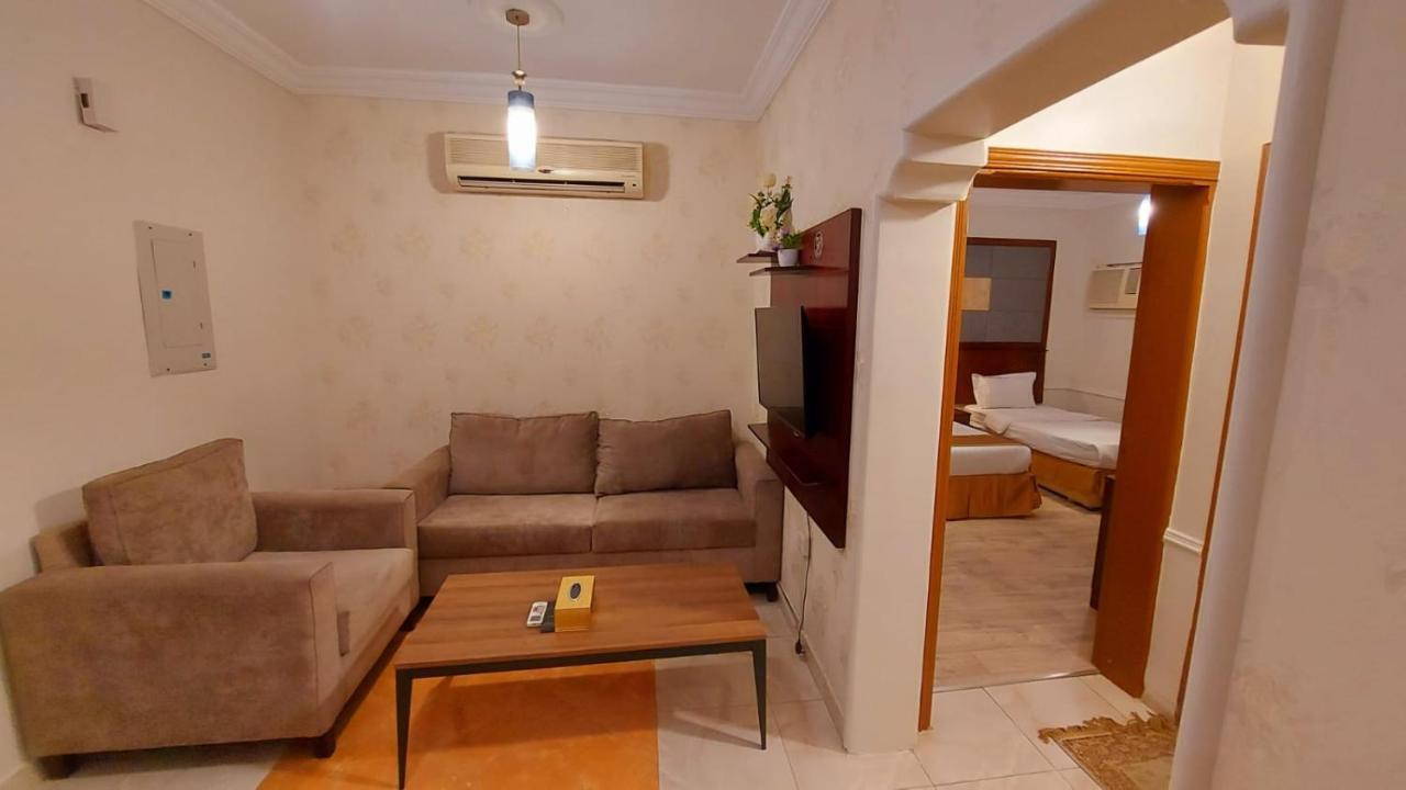 Laylat Wed Aparthotel Джеда Екстериор снимка